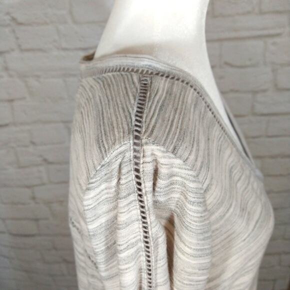 W Buckle BKE Striped Marled Heather Grey V Neck Oversized Top Tee Shirt NWT XS - Picture 6 of 8